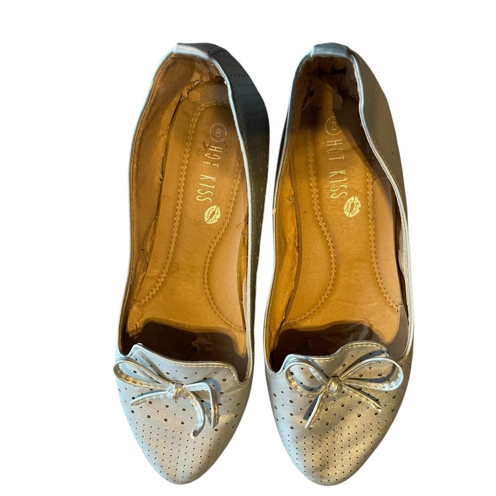 Hot Kiss Silver Flats
